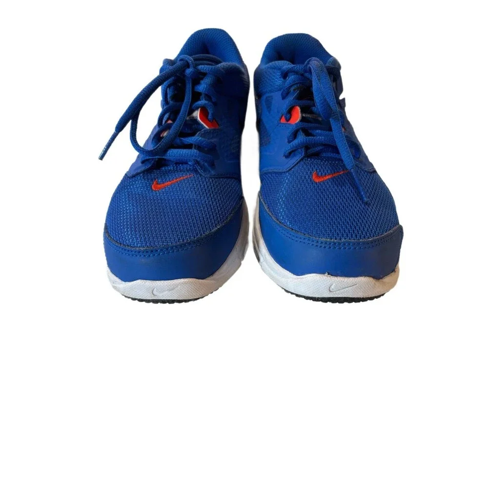 Youth Nike Sneakers, Size 4